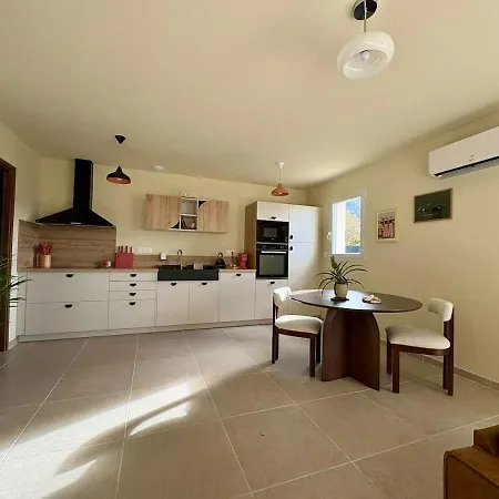 Holiday home La Cahuete Maison Neuve, Borne Electrique, Terrain De Boules, Jardin Clos Prive Digne-les-Bains