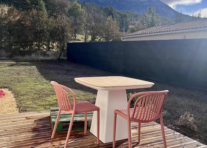 La Cahuete Maison Neuve, Borne Electrique, Terrain De Boules, Jardin Clos Prive *