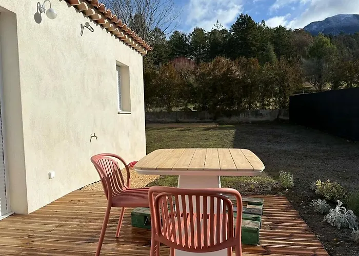 La Cahuete Maison Neuve, Borne Electrique, Terrain De Boules, Jardin Clos Prive *