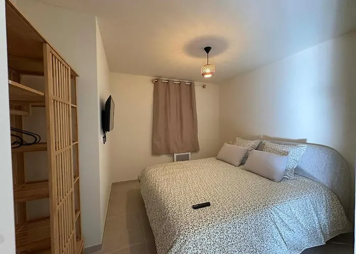 La Cahuete Maison Neuve, Borne Electrique, Terrain De Boules, Jardin Clos Prive Holiday home Digne-les-Bains